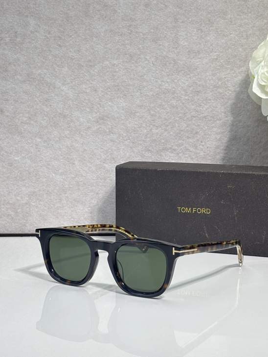 Picture of Tom Ford Sunglasses _SKUfw79761273fw